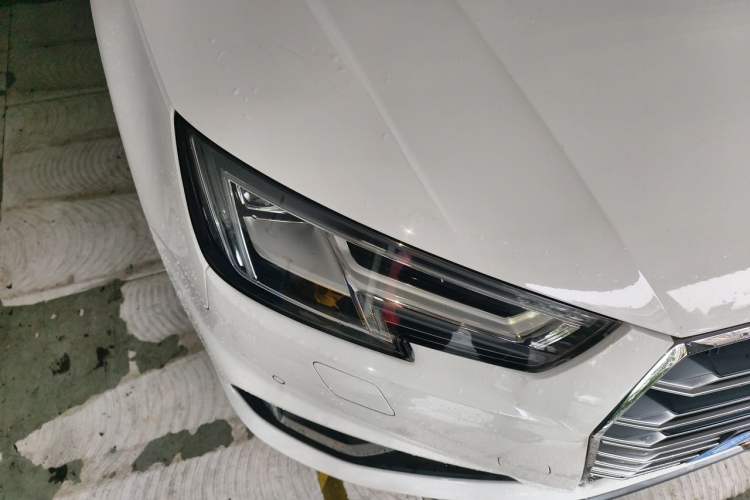 Used Audi A4L 2019 40 TFSI Fashion Edition China VI Emission Standard Right Front Headlight