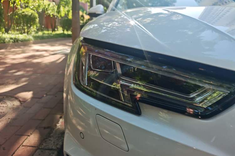Used Audi A4L 2019 40 TFSI Ambition China VI Right Front Headlight