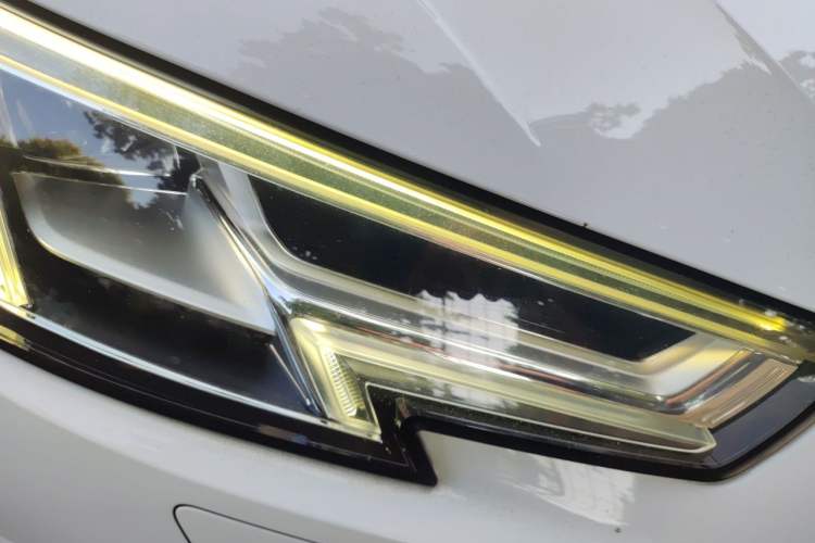 Used Audi A4L 2019 40 TFSI Ambition China VI Right Front Headlight