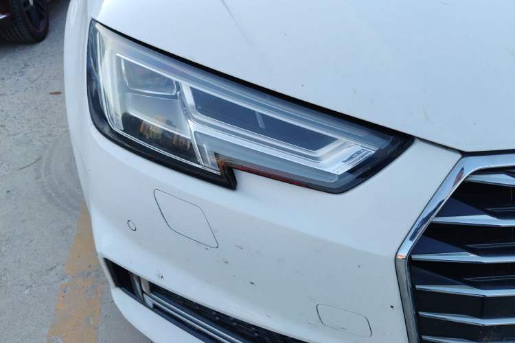 Used Audi A4L 2019 40 TFSI Ambition Version China V Right Front Headlight