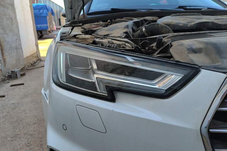 Used Audi A4L 2019 40 TFSI Ambition China VI Right Front Headlight