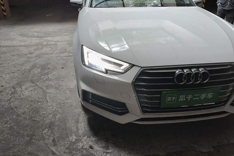 Used Audi A4L 2019 40 TFSI Ambition China VI Right Front Headlight