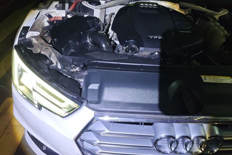 Used Audi A4L 2019 40 TFSI Fashion Edition China VI Emission Standard Right Front Headlight
