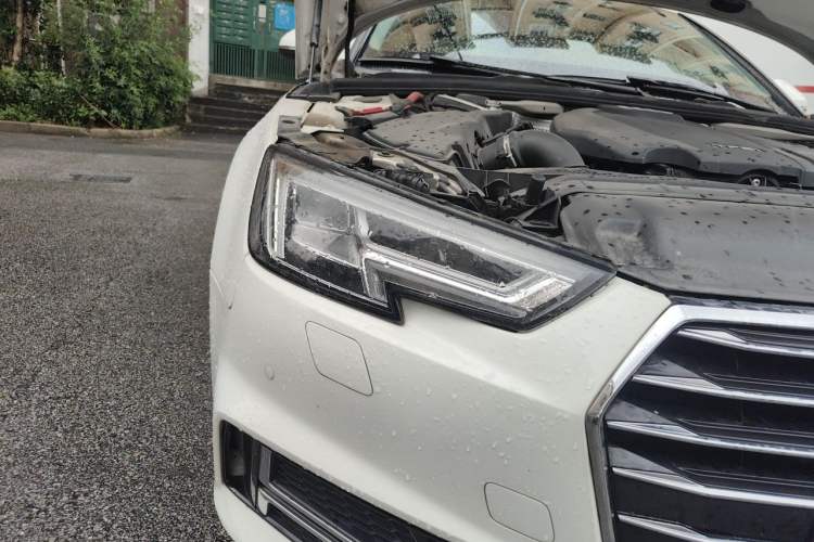 Used Audi A4L 2019 40 TFSI Ambition China VI Right Front Headlight