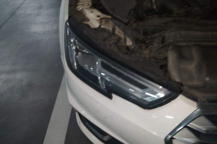 Used Audi A4L 2019 40 TFSI Fashion Edition China VI Emission Standard Right Front Headlight
