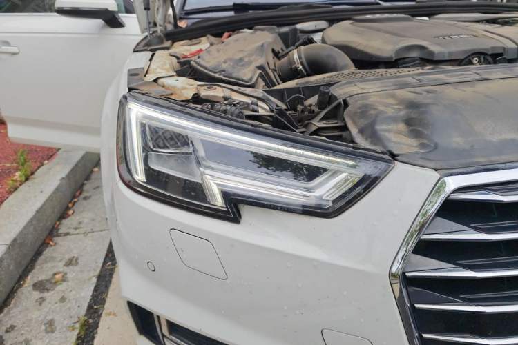 Used Audi A4L 2019 40 TFSI Ambition Version China V Right Front Headlight