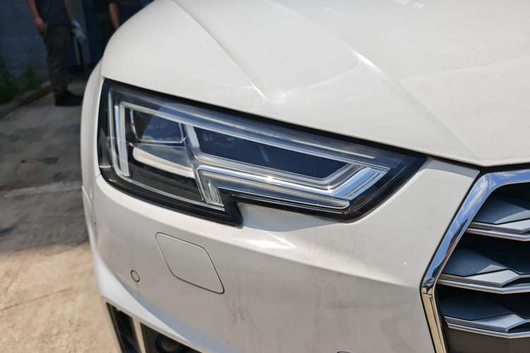 Used Audi A4L 2019 45 TFSI quattro Individual Sport Edition China V Right Front Headlight