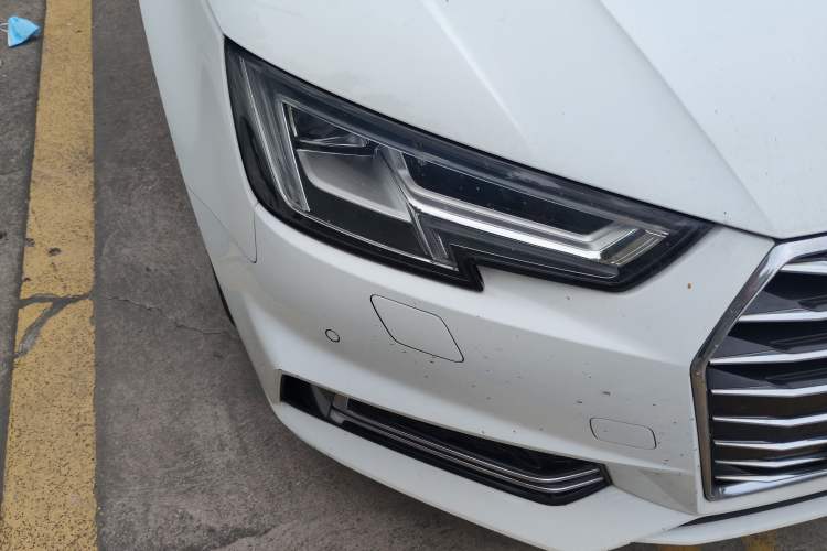 Used Audi A4L 2019 40 TFSI Ambition Version China V Right Front Headlight