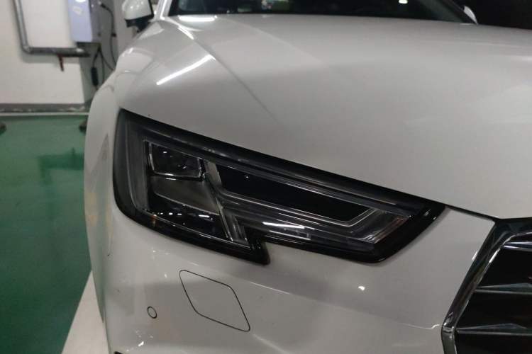Used Audi A4L 2019 40 TFSI Ambition China VI Right Front Headlight
