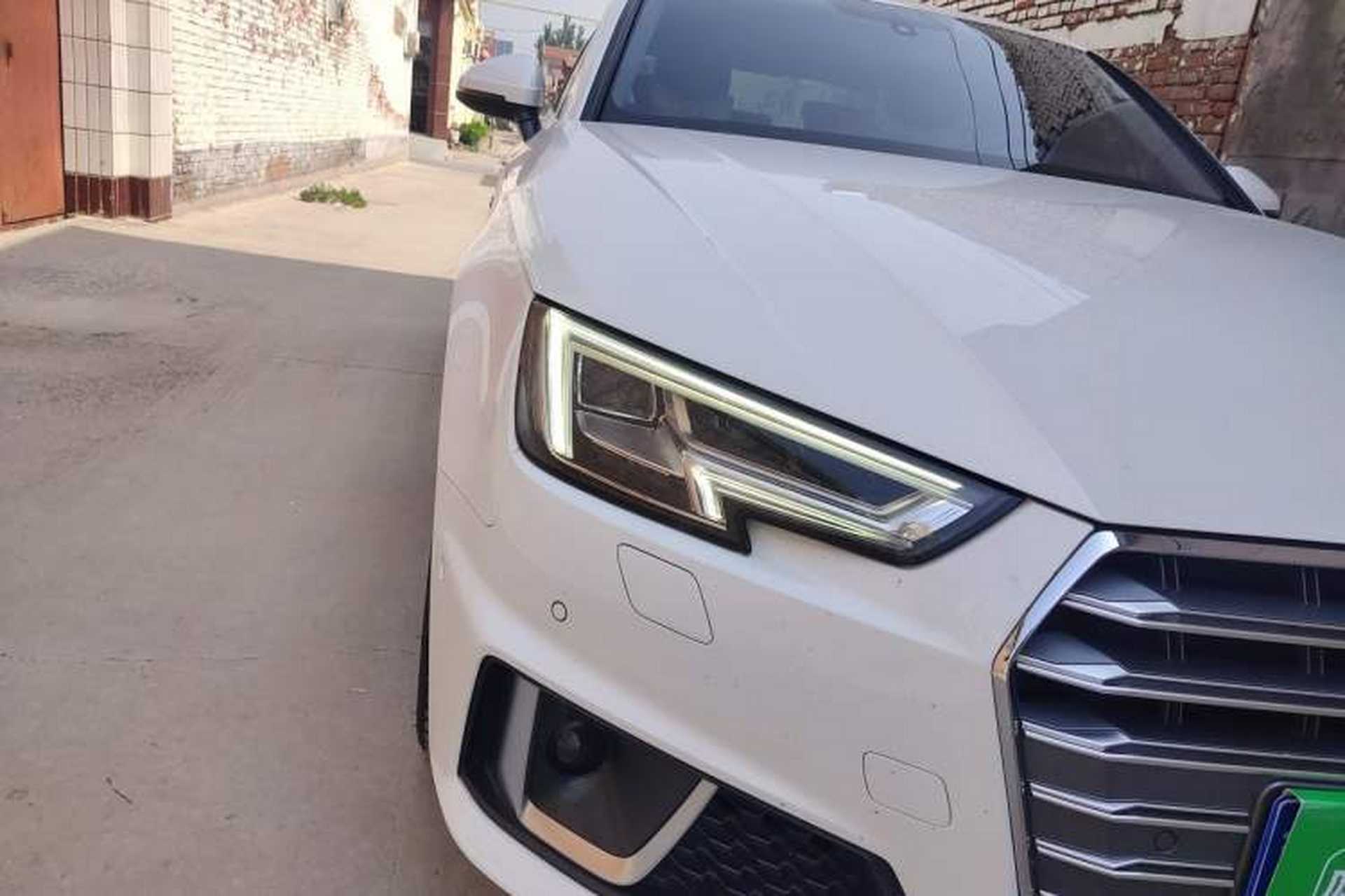 Used Audi A4L 2019 40 TFSI Fashion Edition China VI Emission Standard Right Front Headlight