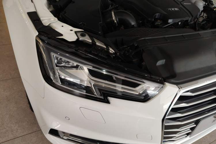 Used Audi A4L 2019 40 TFSI Ambition China VI Right Front Headlight