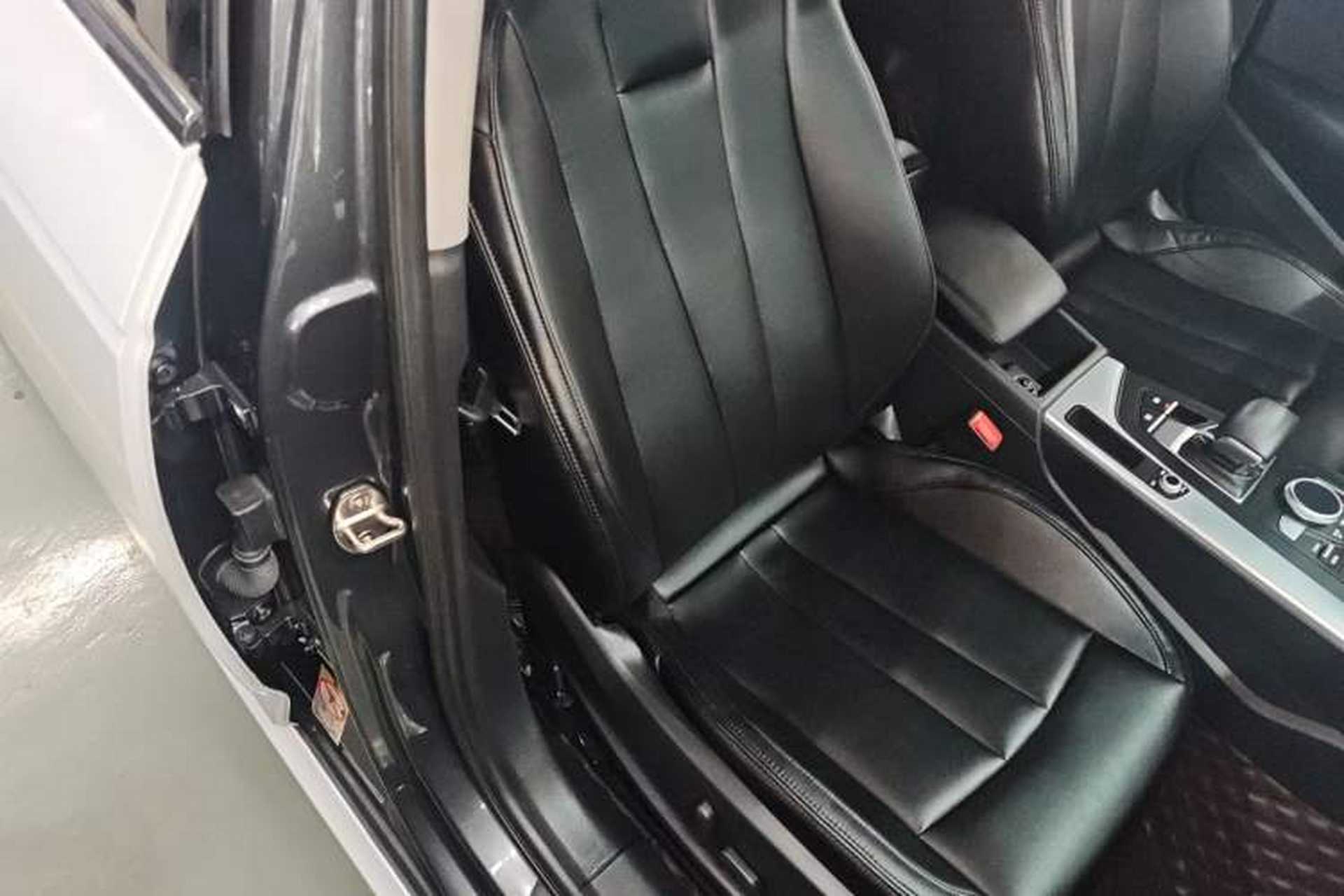 Used Audi A4L 2019 40 TFSI Fashion Edition China VI Emission Standard Right Front Seat