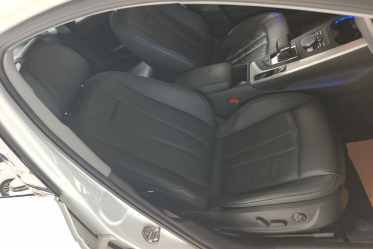 Used Audi A4L 2019 40 TFSI Fashion Edition China VI Emission Standard Right Front Seat