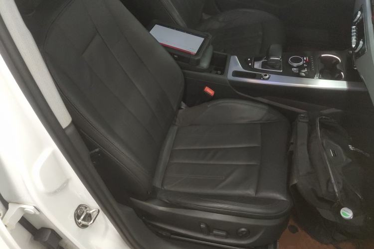 Used Audi A4L 2019 40 TFSI Fashion Version China V Right Front Seat