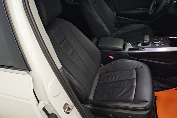 Used Audi A4L 2019 40 TFSI Fashion Version China V Right Front Seat