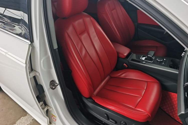 Used Audi A4L 2019 40 TFSI Ambition Version China V Right Front Seat