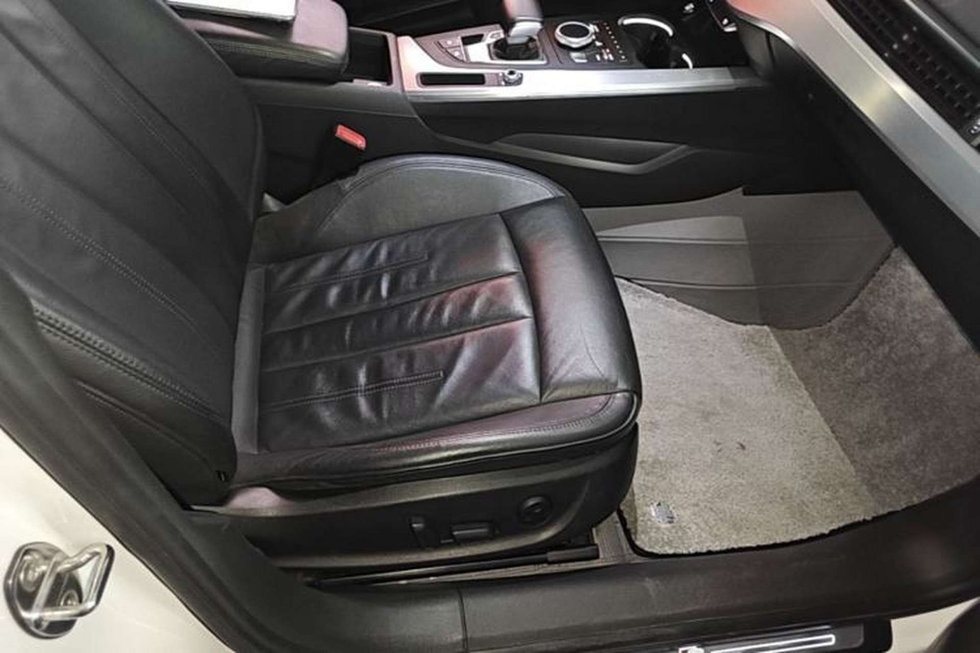 Used Audi A4L 2019 40 TFSI Fashion Version China V Right Front Seat