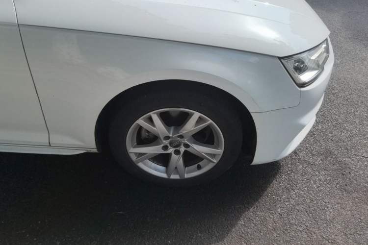 Used Audi A4L 2019 35 TFSI Ambition China V Right Front Wheel Hub