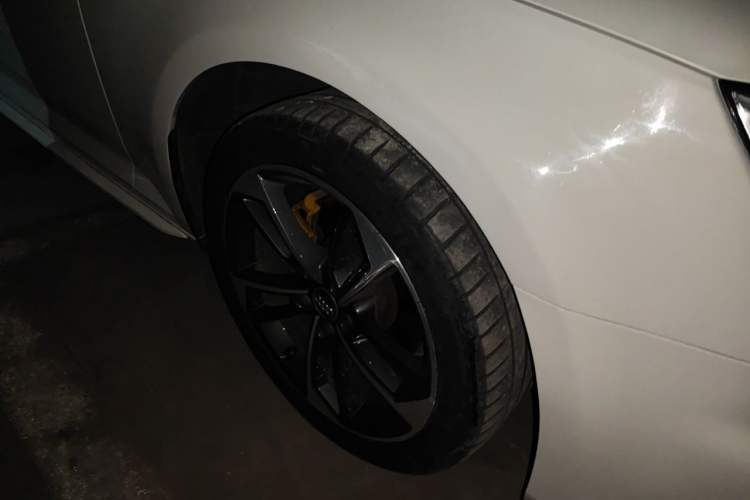 Used Audi A4L 2019 40 TFSI Fashion Edition China VI Emission Standard Right Front Wheel Hub