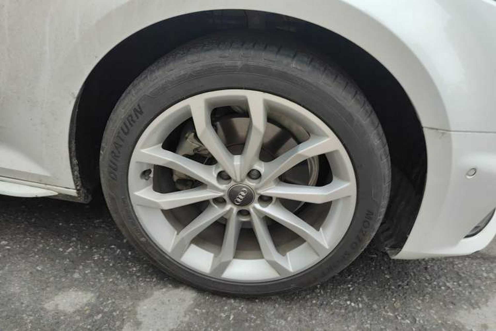 Used Audi A4L 2019 40 TFSI Fashion Edition China VI Emission Standard Right Front Wheel Hub