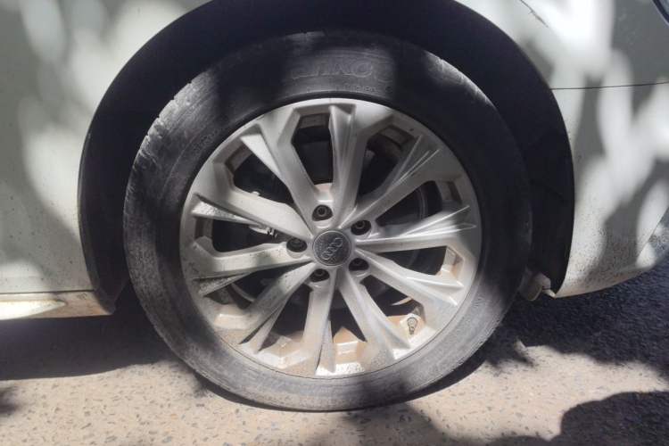 Used Audi A4L 2019 40 TFSI Ambition China VI Right Front Wheel Hub