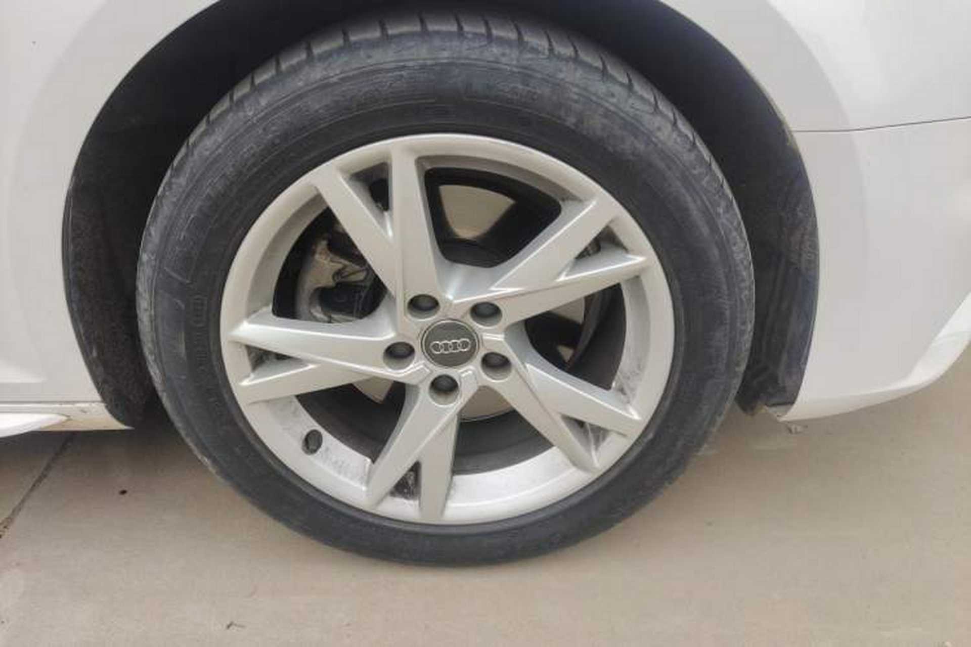 Used Audi A4L 2019 35 TFSI Ambition China V Right Front Wheel Hub