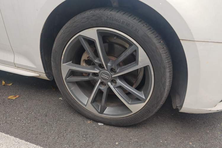 Used Audi A4L 2019 40 TFSI Ambition Version China V Right Front Wheel Hub