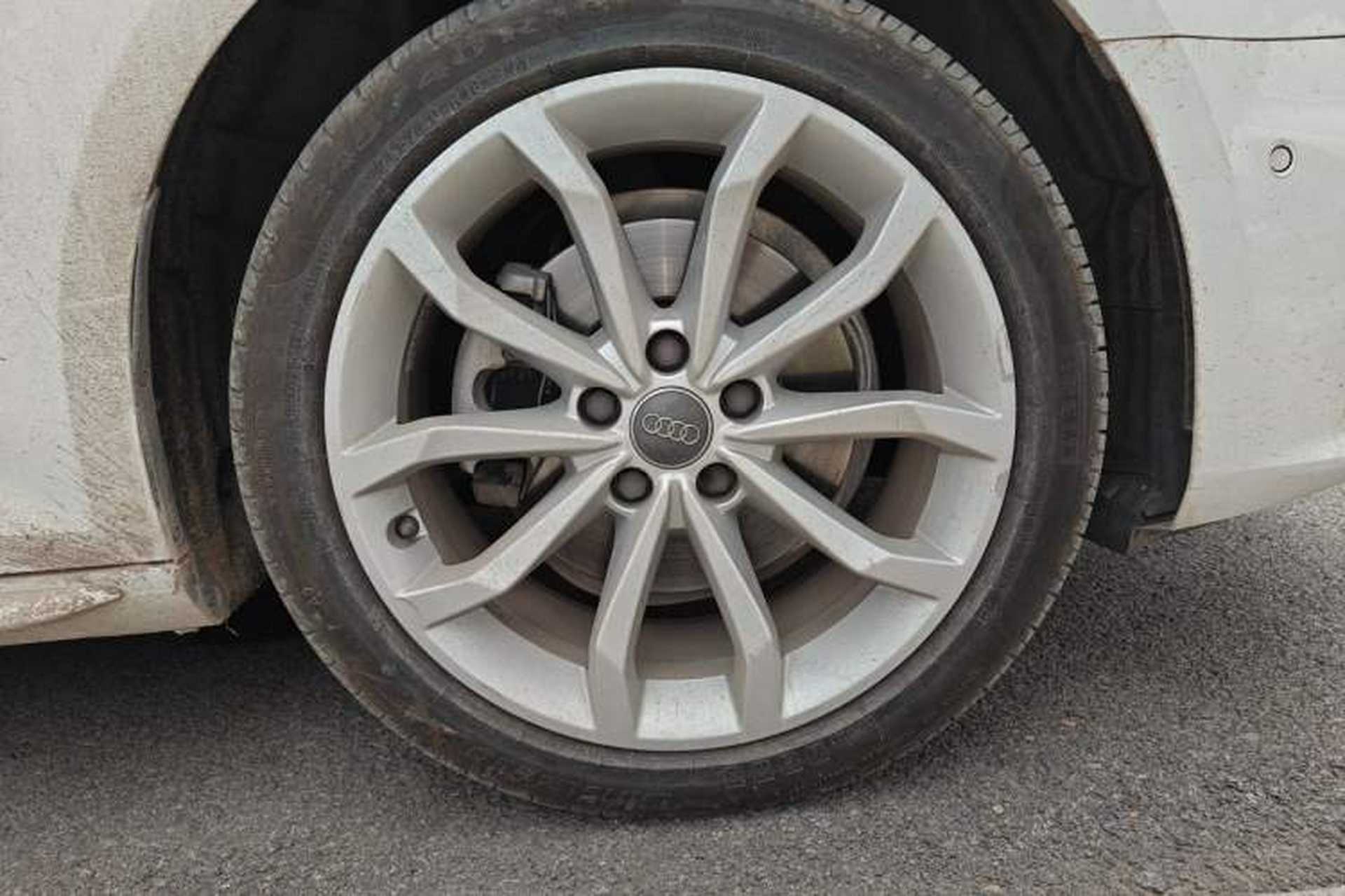 Used Audi A4L 2019 40 TFSI Fashion Edition China VI Emission Standard Right Front Wheel Hub