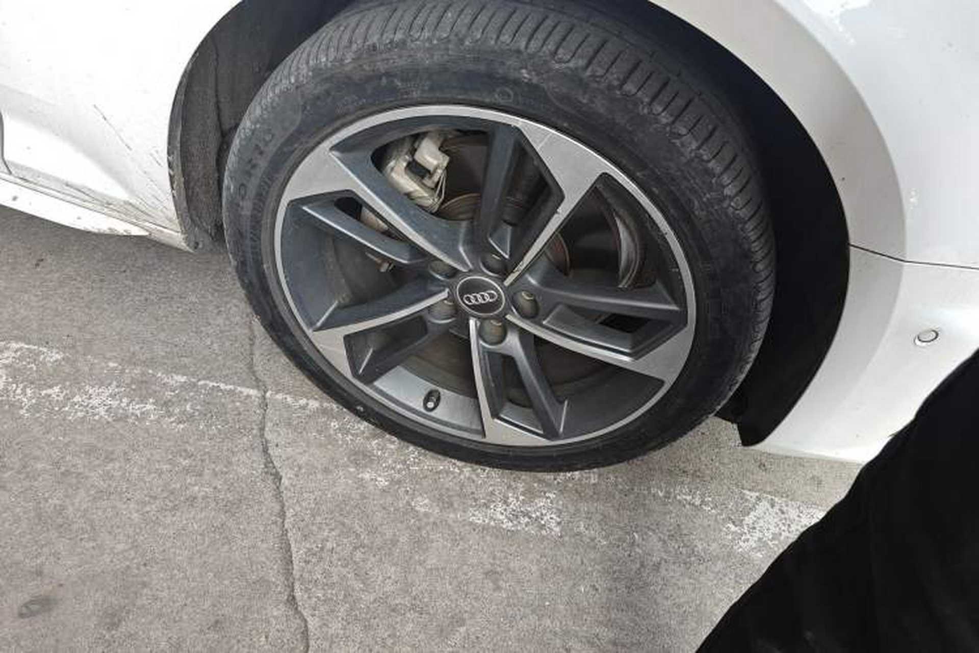 Used Audi A4L 2019 40 TFSI Fashion Edition China VI Emission Standard Right Front Wheel Hub