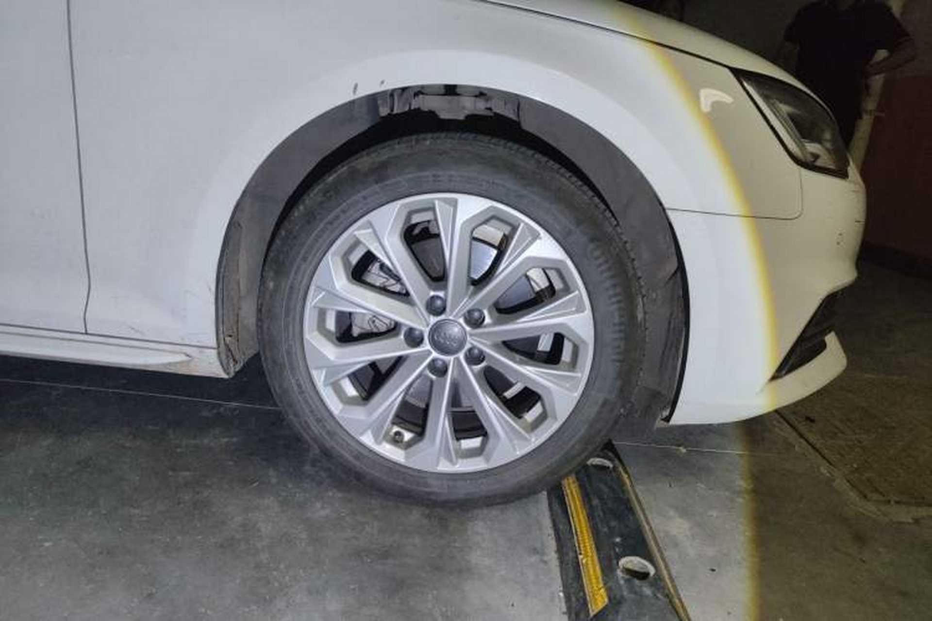 Used Audi A4L 2019 40 TFSI Ambition Version China V Right Front Wheel Hub
