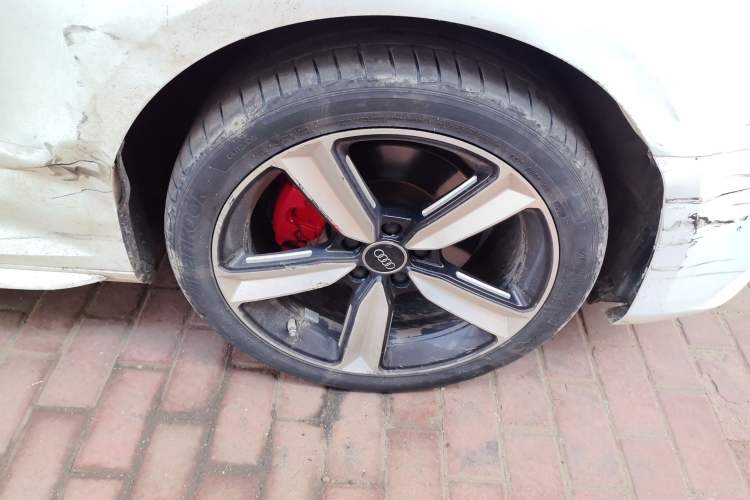 Used Audi A4L 2019 40 TFSI Ambition China VI Right Front Wheel Hub