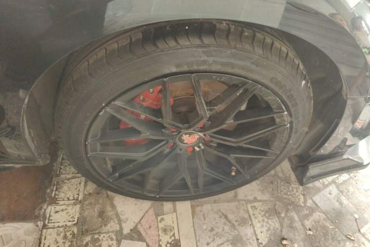 Used Audi A4L 2019 40 TFSI Ambition China VI Right Front Wheel Hub