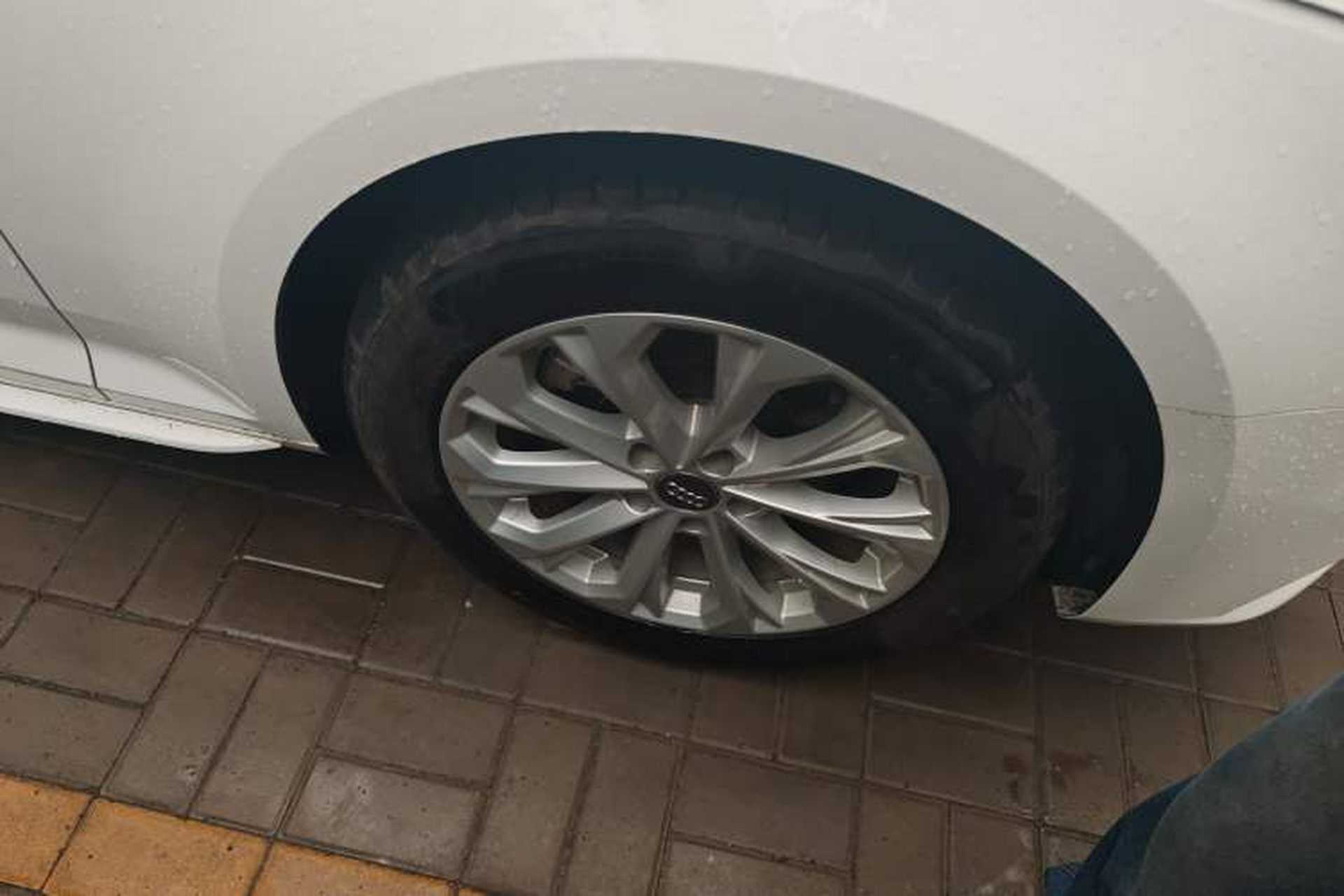 Used Audi A4L 2019 40 TFSI Fashion Edition China VI Emission Standard Right Front Wheel Hub
