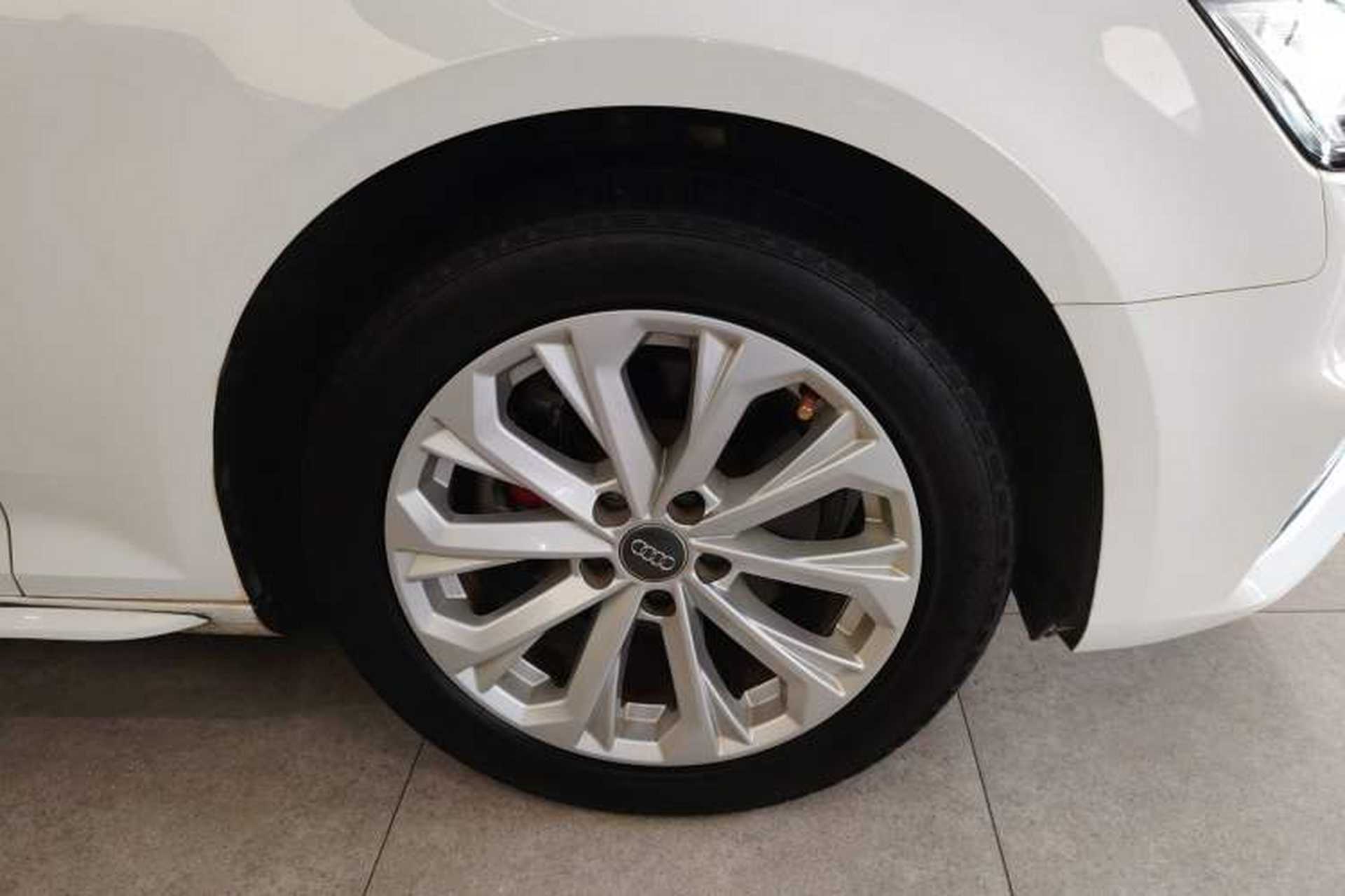 Used Audi A4L 2019 40 TFSI Ambition China VI Right Front Wheel Hub