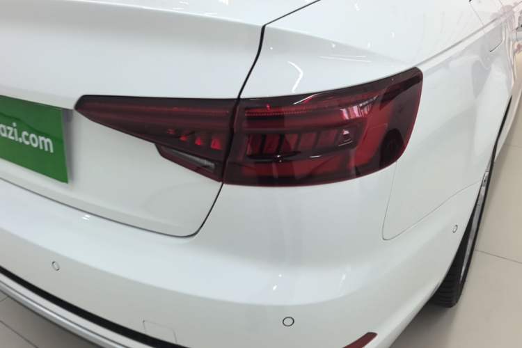 Used Audi A4L 2019 40 TFSI Fashion Edition China VI Emission Standard Right Rear Taillight