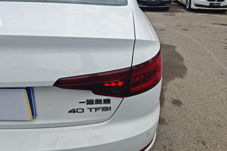 Used Audi A4L 2019 40 TFSI Fashion Edition China VI Emission Standard Right Rear Taillight