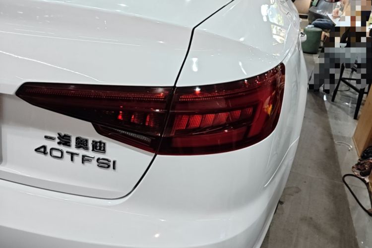 Used Audi A4L 2019 40 TFSI Ambition China VI Right Rear Taillight