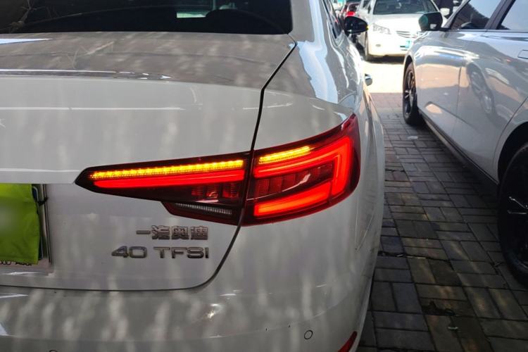 Used Audi A4L 2019 40 TFSI Ambition Version China V Right Rear Taillight