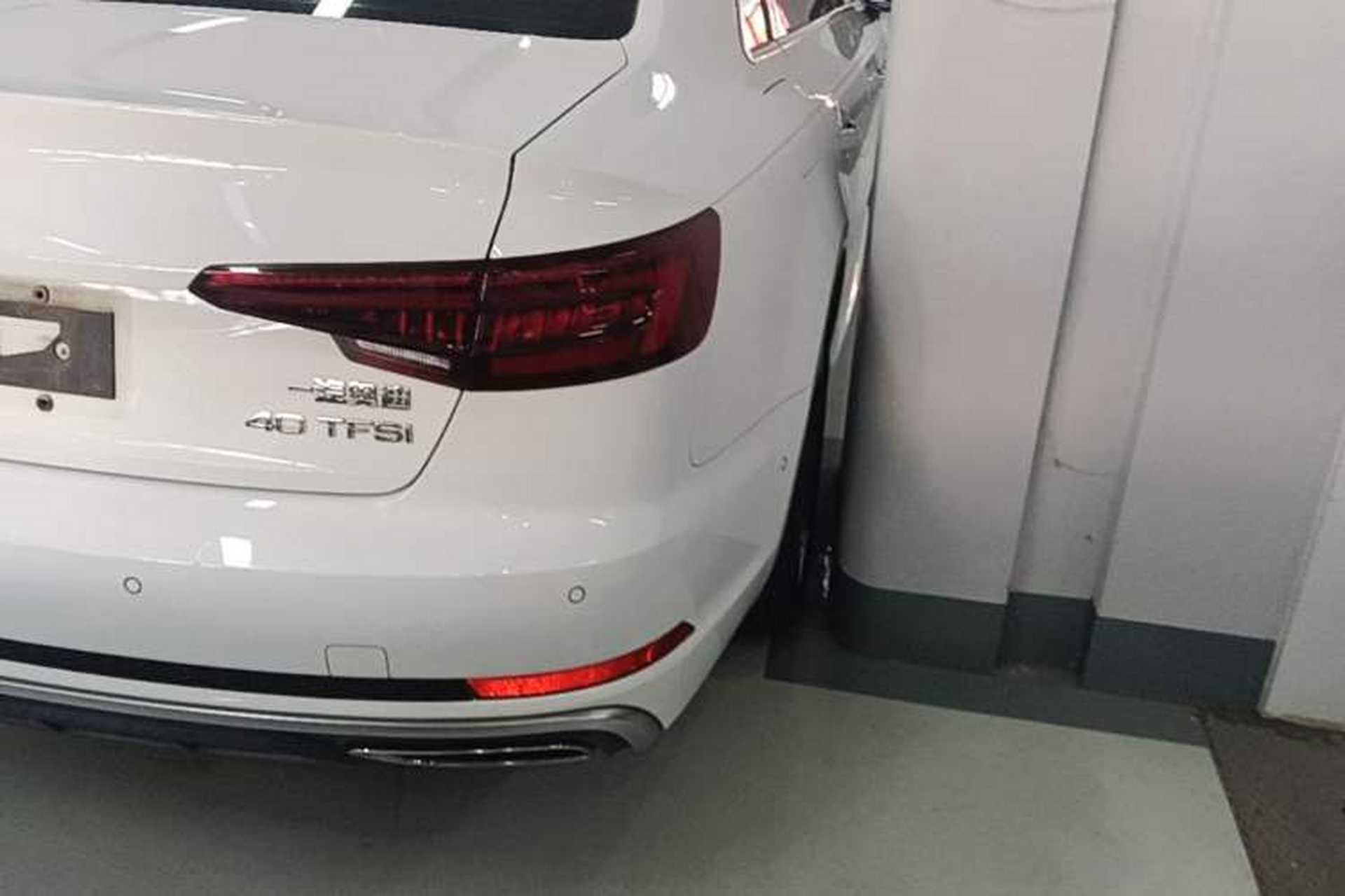 Used Audi A4L 2019 40 TFSI Fashion Edition China VI Emission Standard Right Rear Taillight