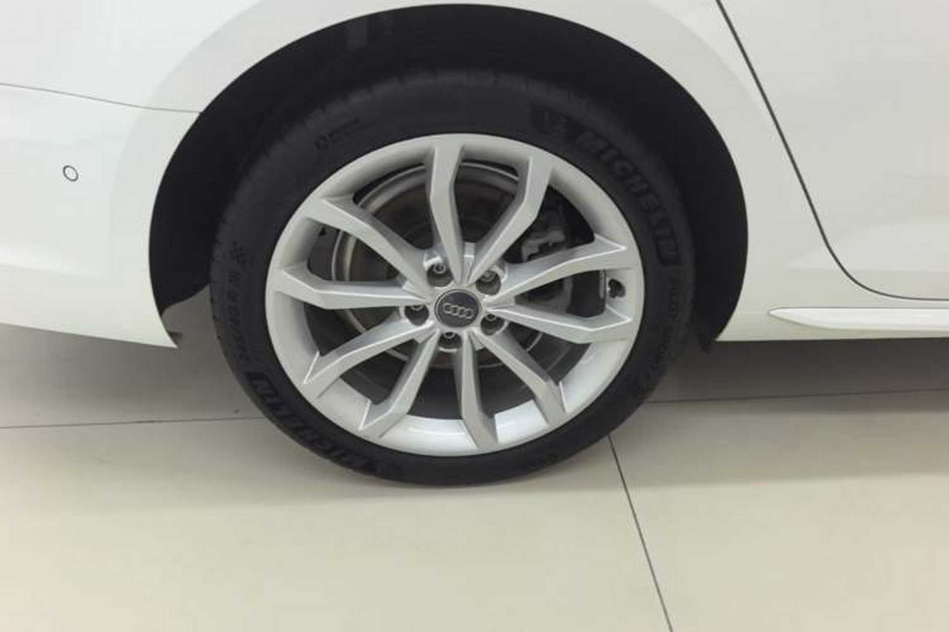 Used Audi A4L 2019 40 TFSI Fashion Edition China VI Emission Standard Right Rear Wheel Hub
