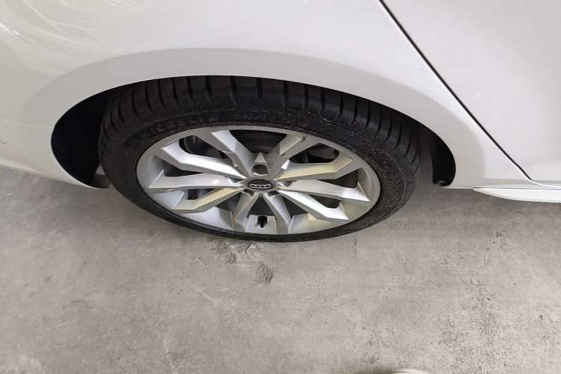 Used Audi A4L 2019 40 TFSI Fashion Edition China VI Emission Standard Right Rear Wheel Hub
