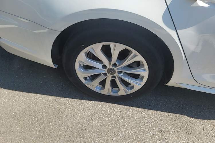 Used Audi A4L 2019 40 TFSI Ambition China VI Right Rear Wheel Hub