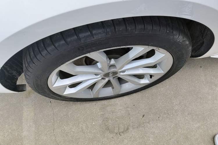 Used Audi A4L 2019 40 TFSI Fashion Version China V Right Rear Wheel Hub
