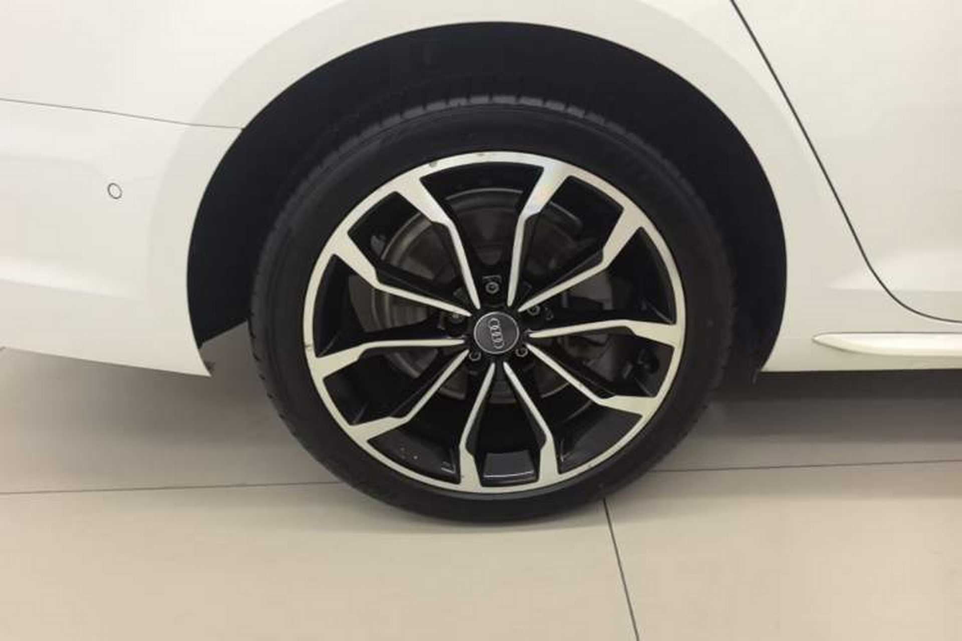Used Audi A4L 2019 40 TFSI Fashion Edition China VI Emission Standard Right Rear Wheel Hub