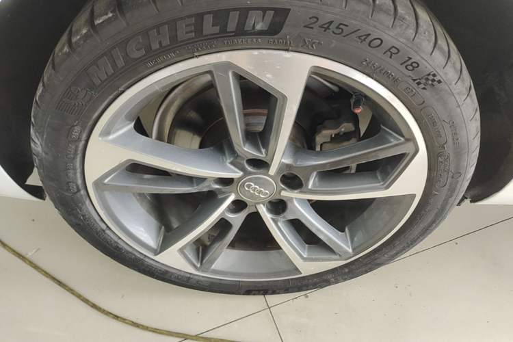 Used Audi A4L 2019 40 TFSI Fashion Version China V Right Rear Wheel Hub