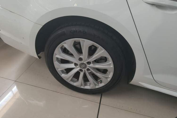 Used Audi A4L 2019 40 TFSI Ambition China VI Right Rear Wheel Hub