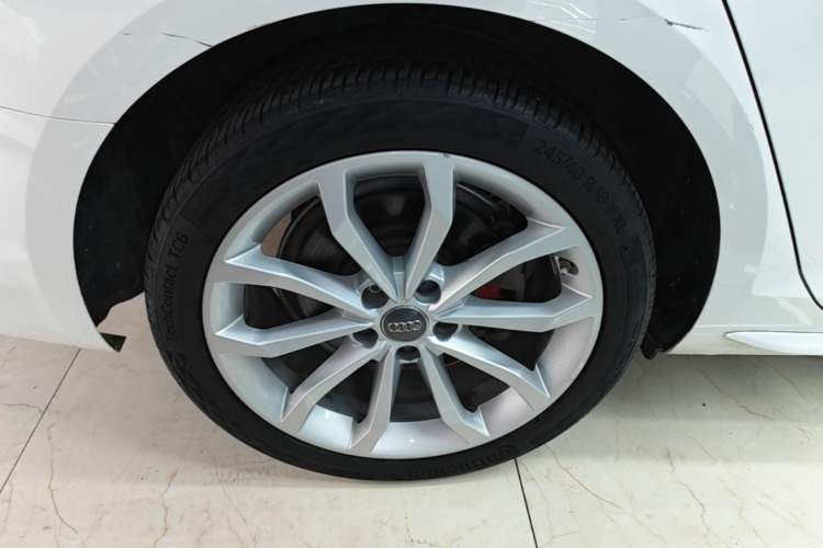 Used Audi A4L 2019 40 TFSI Fashion Version China V Right Rear Wheel Hub