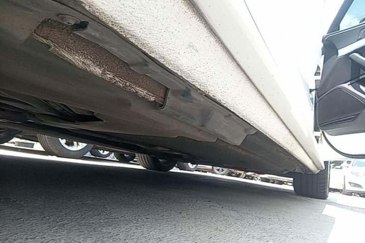 Used Audi A4L 2019 40 TFSI Fashion Version China V Right Side Sill
