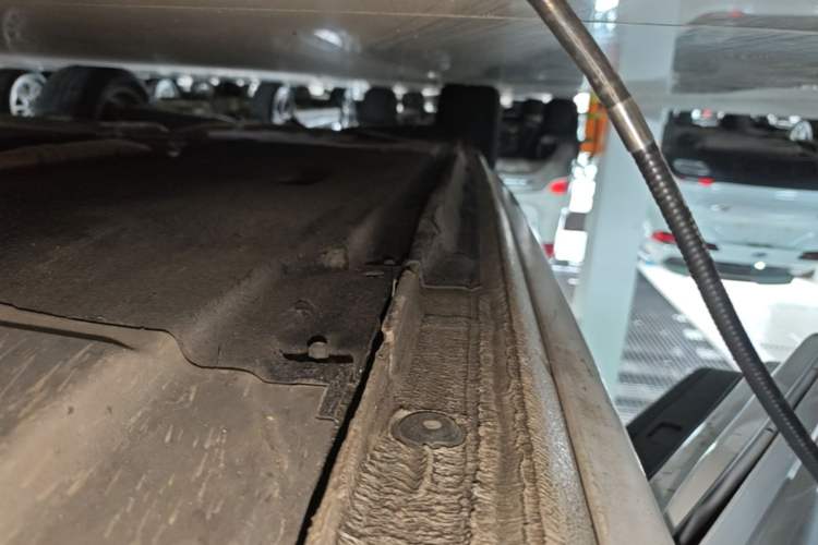 Used Audi A4L 2019 40 TFSI Ambition China VI Right Side Sill