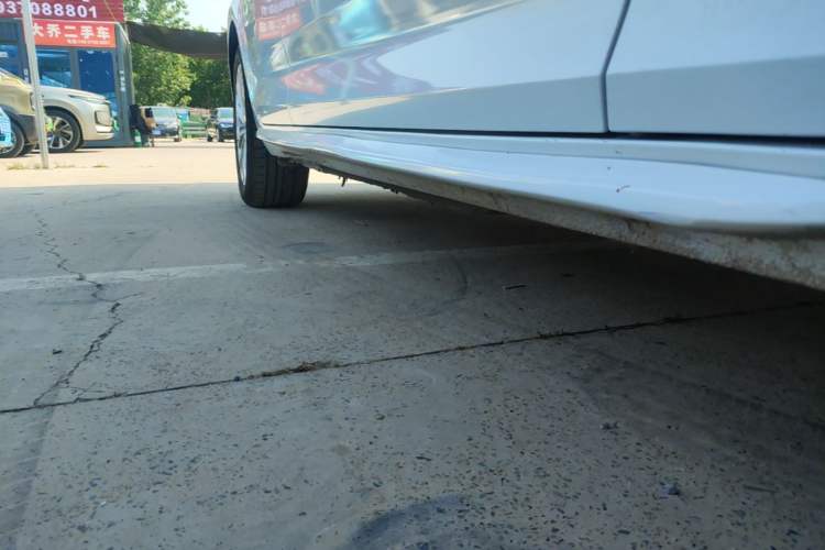 Used Audi A4L 2019 40 TFSI Ambition China VI Right Side Sill